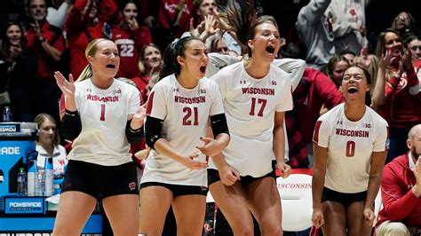 wisconsin volleyball team photos|Photos: Inside Wisconsin volleyballs practice at the Final Four